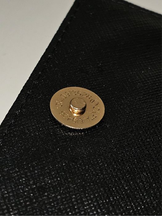 Чисто ново портмоне Guess