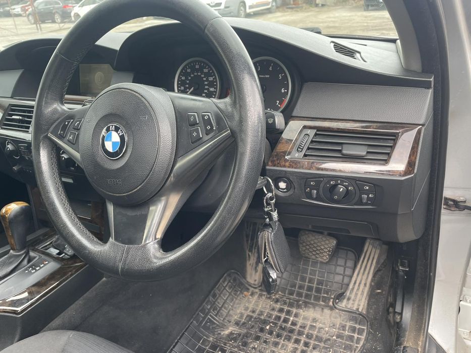 Bmw  E60 523i 177kc na chasti