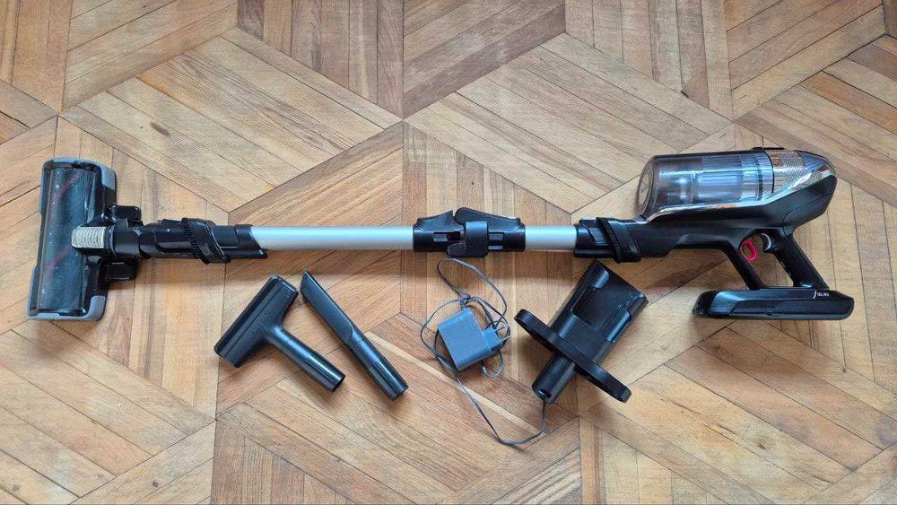 Беспроводной вертикальный пылесос Tefal X-Force Flex 200 аэроватт.