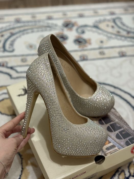 Продам туфельки за Любую сумму!