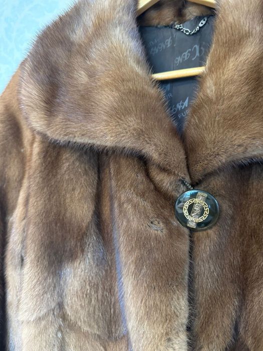 Продам норковую шубу