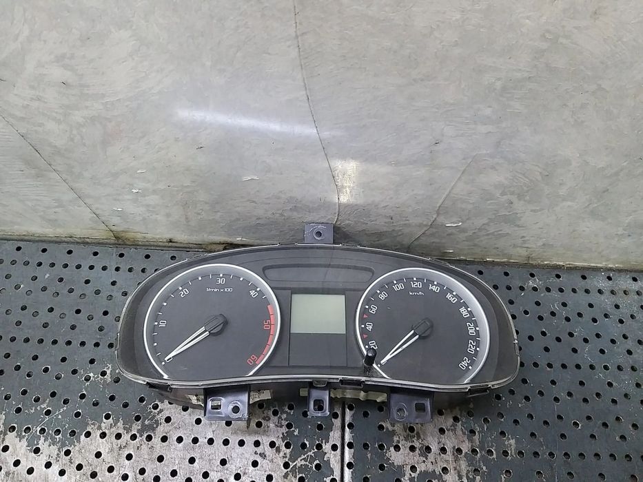 Ceasuri bord diesel skoda roomster 5j 5j0920810c