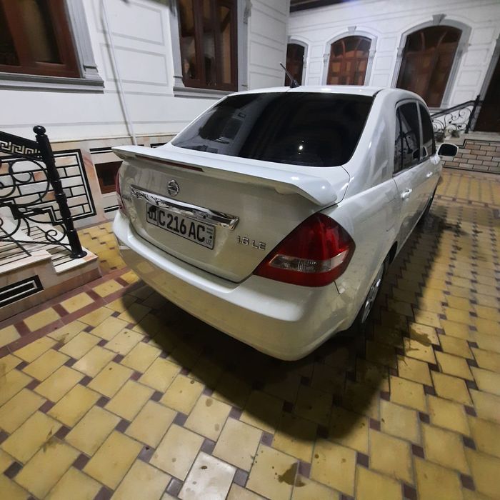 Nissan tiida avtomat kropka 2008 yil