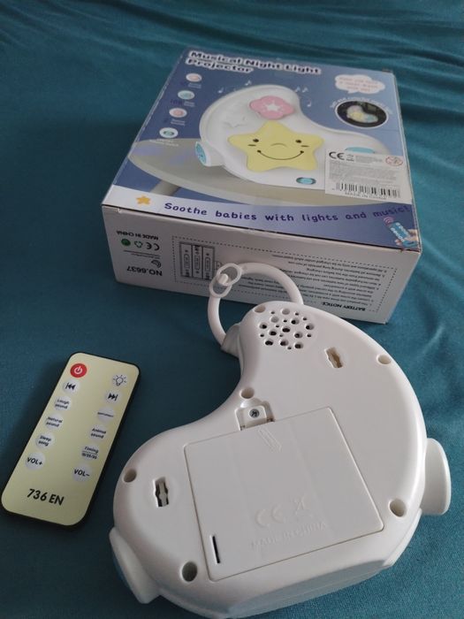 Proiector muzical cu sunete și lumini