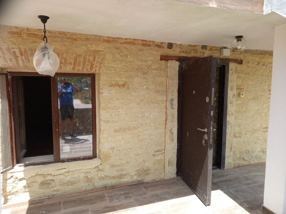 Продава се Къща в Шумен, Боян Българанов 1 - 1100 кв.м за 76 €/кв.м - Снимка #4