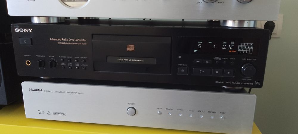 Sony CDP-XB 820 qs