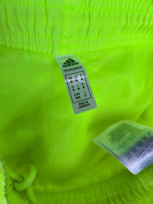 Adidas размер M плувни шорти