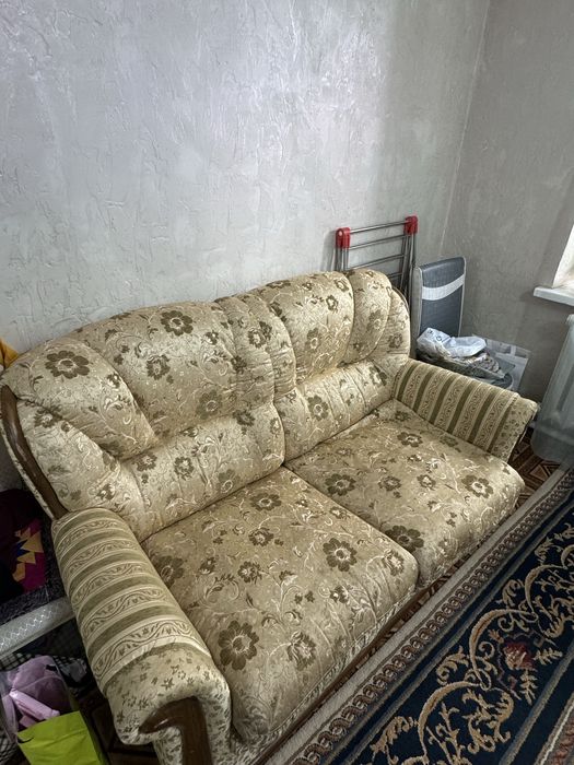Продаю мини диван и кресло