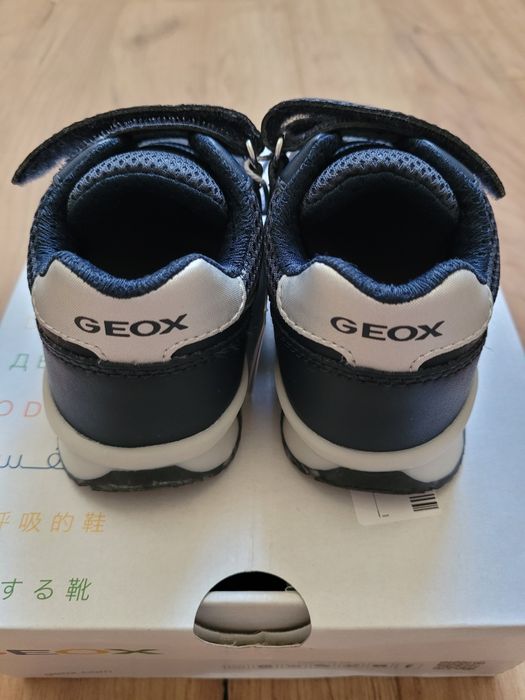 Ново!Детски обувки Geox-23н.