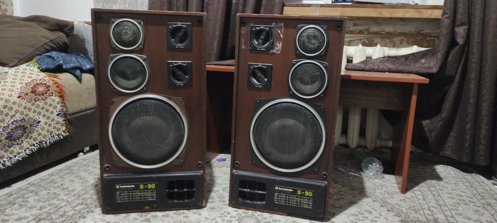 Продам колонки s 90