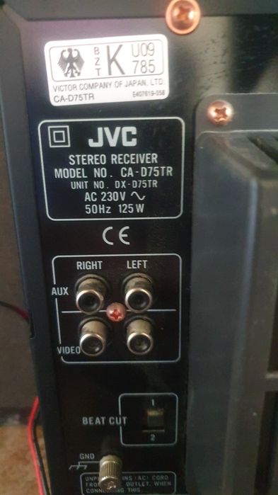 Linie audio JVC boxe