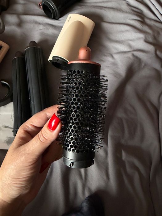 Продам Dyson оригинал