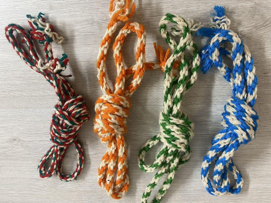 Вълнени ръчно изработени коланчета