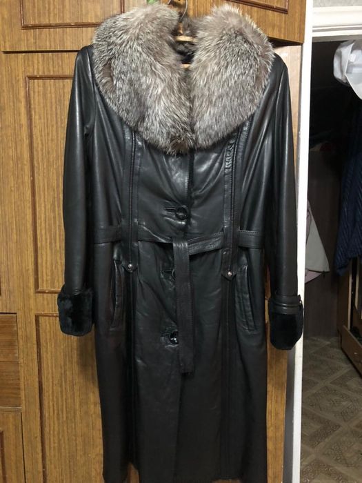 Продам кожанную дубленку
