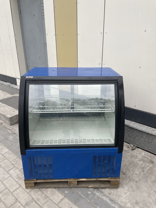 Витринный холодильник
