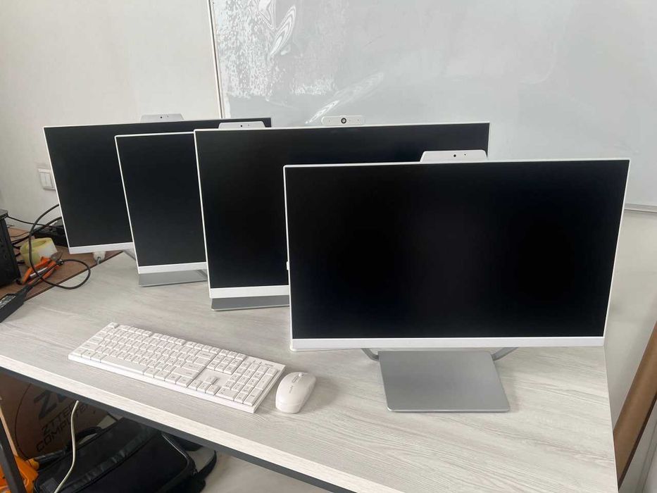 Аренда офисного моноблока 24″  i3  8\256 GB SSD