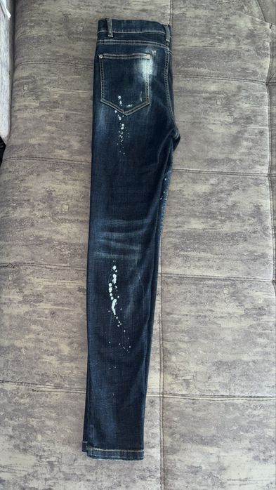 Blugi vagabond.