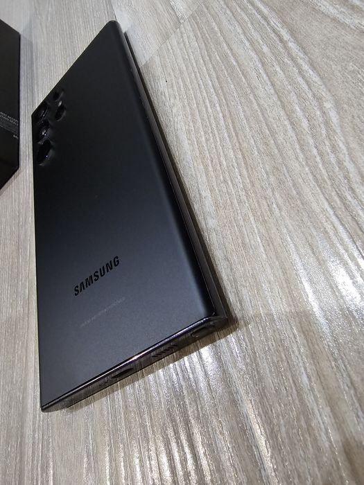 Продам Samsung S22 Ultra Phantom Black 12/256 коробка док.