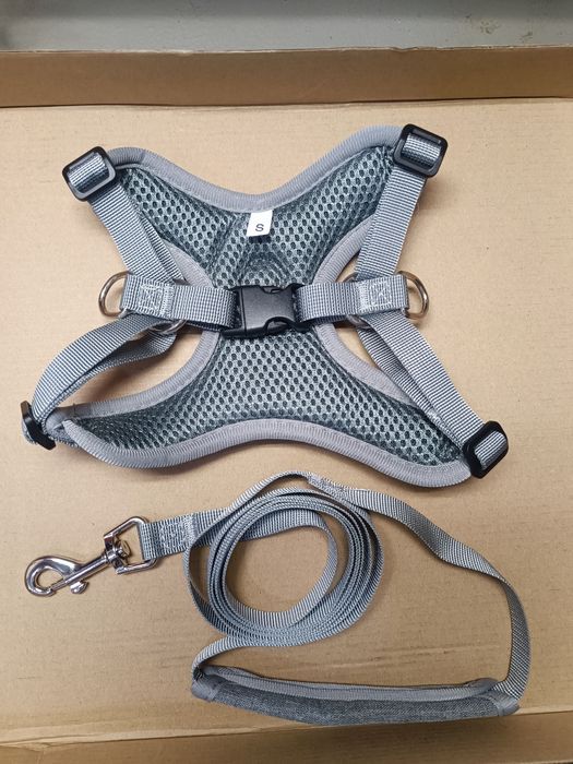 Нагръдник за куче (регулируем) с повод