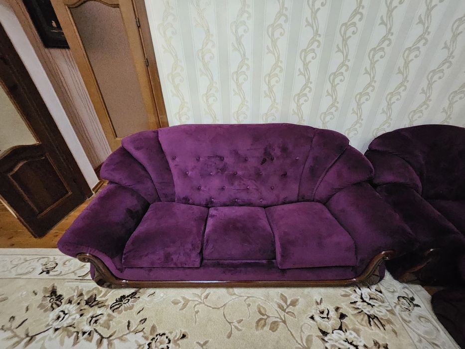 Диван прямой комплект