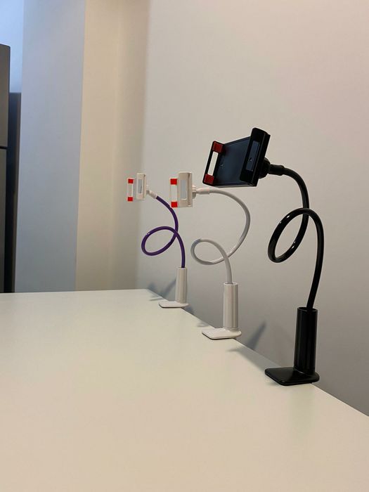 Vand 20 bucati suport tableta diverse culori