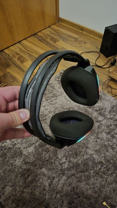 Casti Logitech Gaming Lightspeed G733