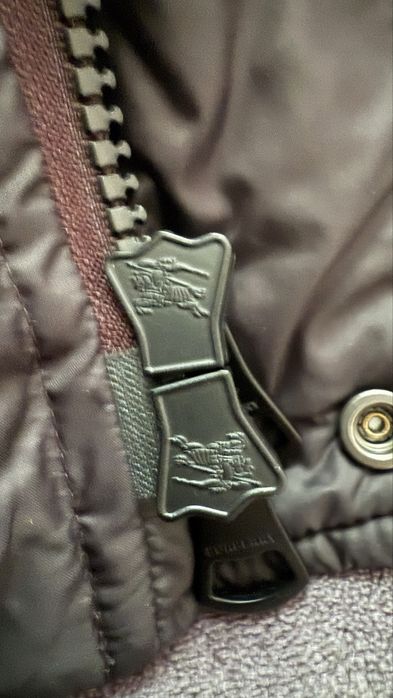 Burberry, размер L.1500лв