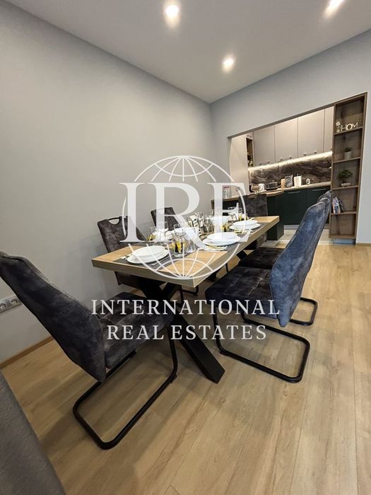 3-стаен в Варна-Идеален център площ 105 цена 450000