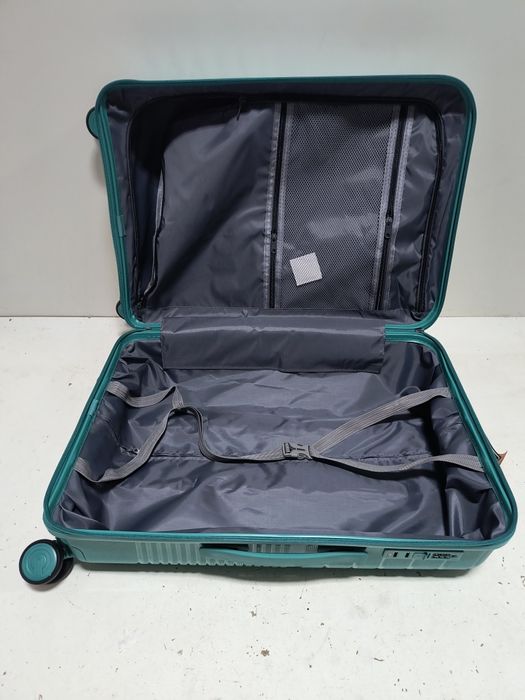 Куфари от поликарбонат в среден  и голям размер / безплатна доставка/