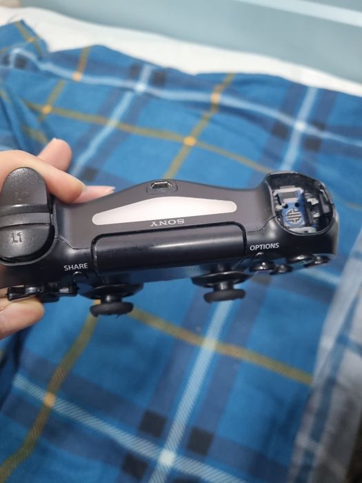 Геймпад DualShock 4 оригинал