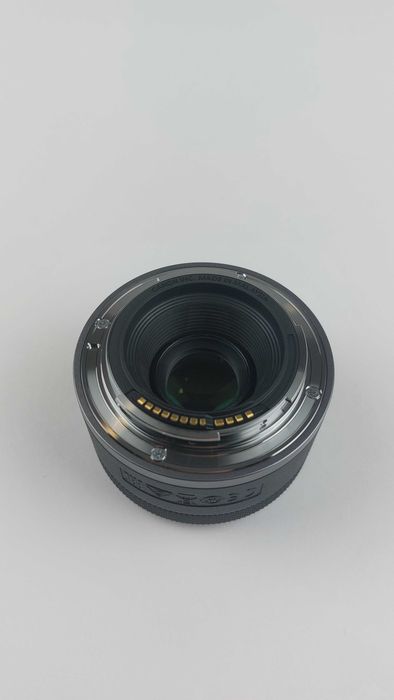 Vând Obiectiv Canon RF 50mm f1.8 STM - NOU / NEFOLOSIT