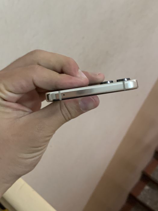 Samsung Galaxy Z Flip 5 230 y.e.