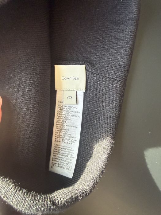 Зимна шапка Calvin Klein