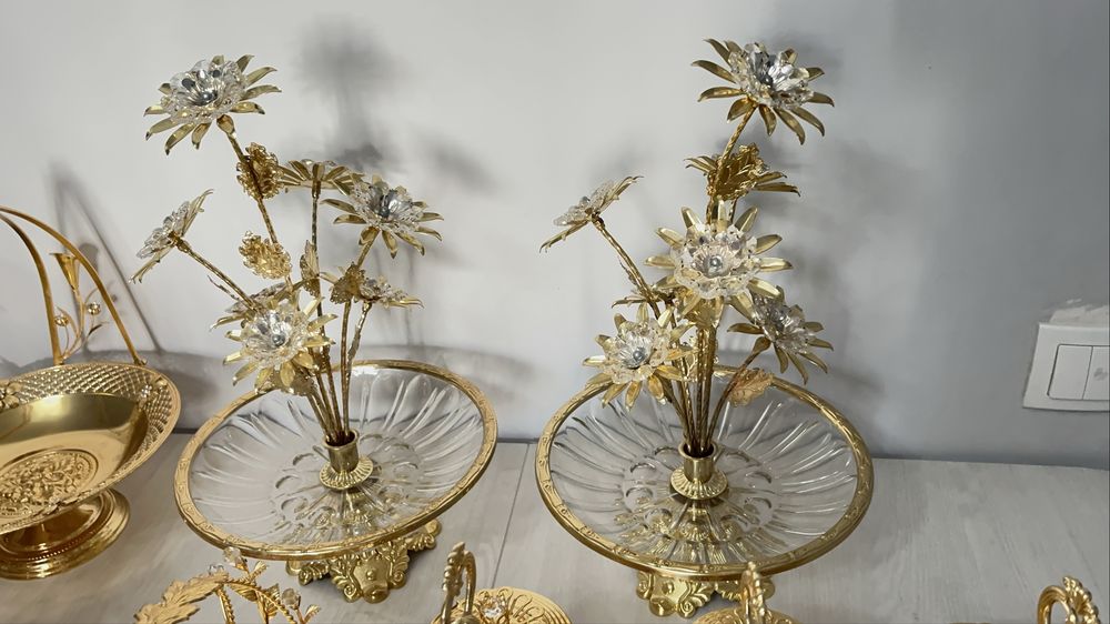 Элитный набор для сервировки в золотом исполнении