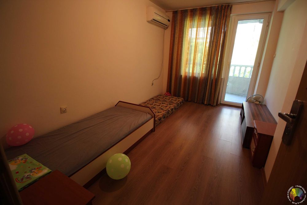 Дава се под наем Тристаен апартамент в Бургас, Братя Миладинови - 107 кв.м за 561 € - Снимка #10