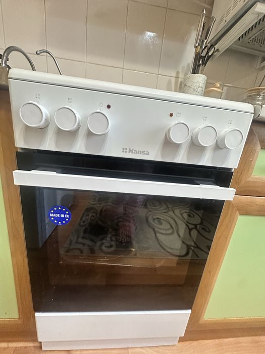 Продам электрическую плиту