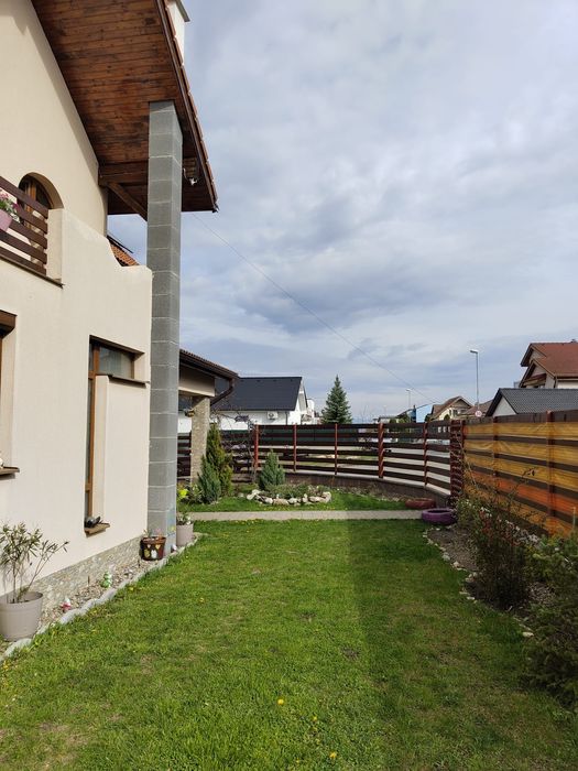 Casa de Vanzare in Sura Mica