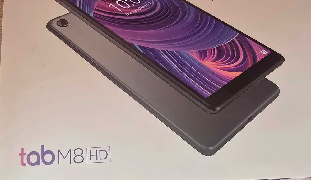 Продавам таблет Lenovo Tab M8 HD LTE в цвят Iron Grey