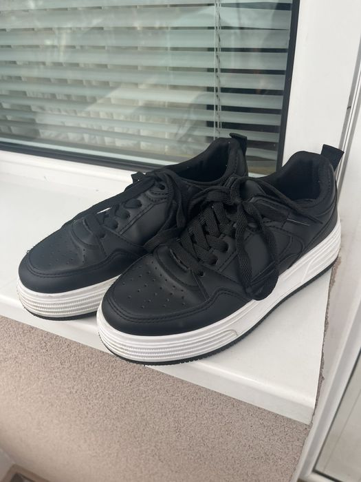 Обувки 36 номер унисекс