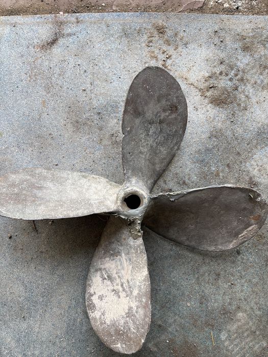 Винт гребной.