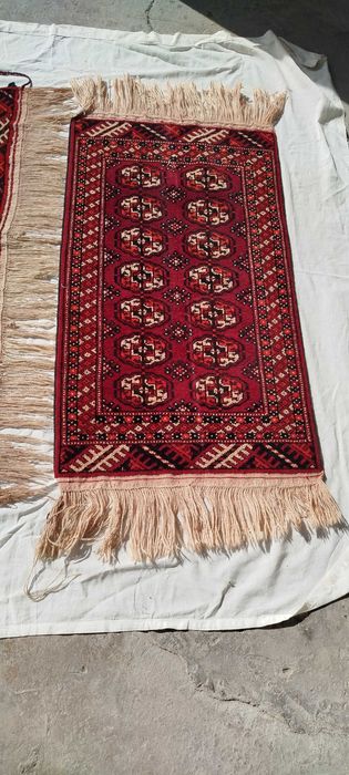 Antikvar Tuya junidan toʻqilgan qadimgi gilam holati a'lo darajada