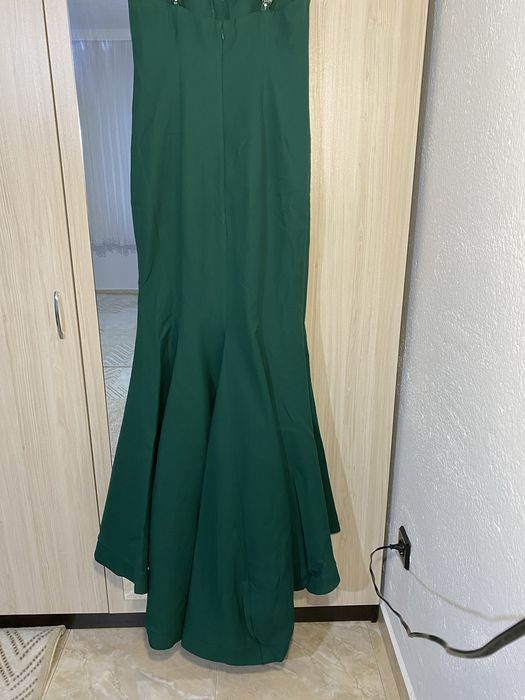 Официална рокля