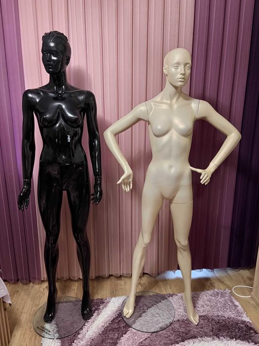 Женски манекени бял/черен