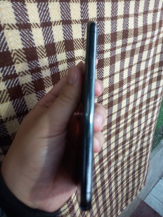 Iphone 11pro 64gb sotiladi