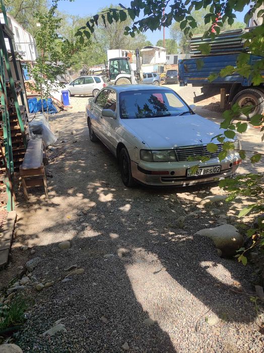 Toyota crown jzs 141