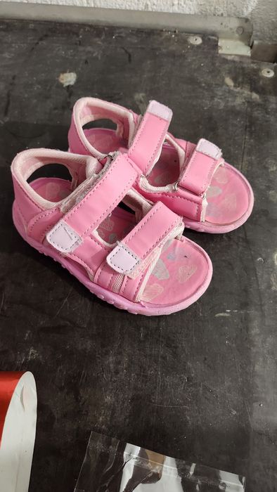 Детски сандали и чехли