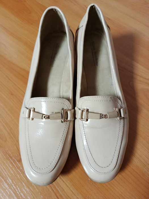 Продам женскую обувь