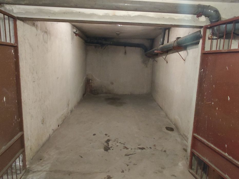 Дава се под наем Гараж / Паркомясто в Пловдив, Кършияка - 20 кв.м за 91.8 € - Снимка #2