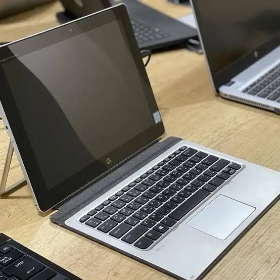 Стильный планшет HP Elite X2