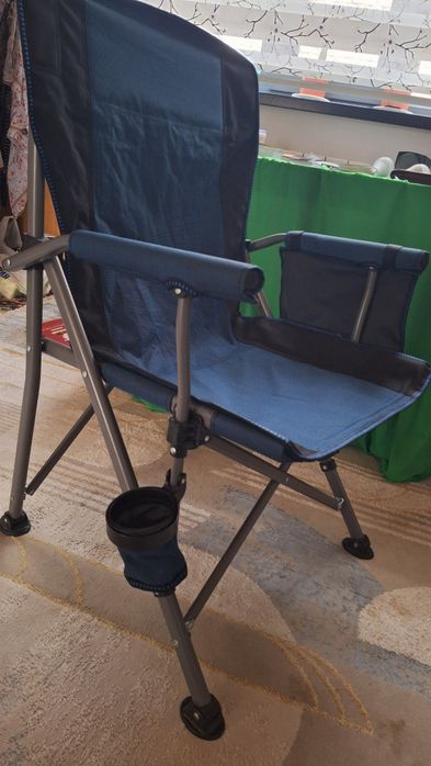 Демалуға арналған стул столымен бірге